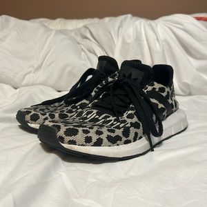 Adidas Swift Run women’s size 8-animal print